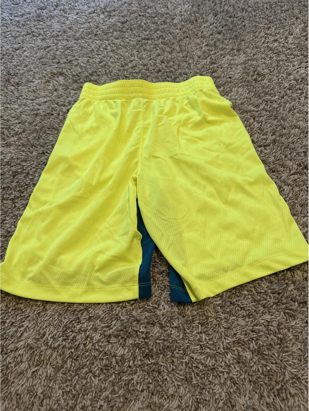 Nike Kids Yellow Athletic Dri-Fit Shorts XL - Picture 3 of 3